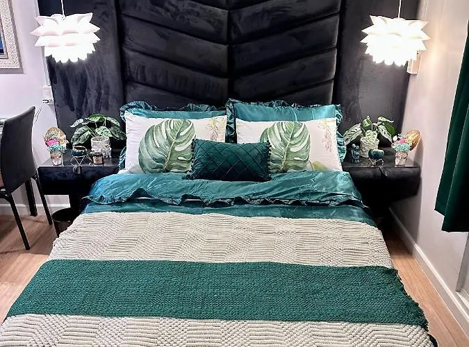 Queen Size In Solinea, 3*